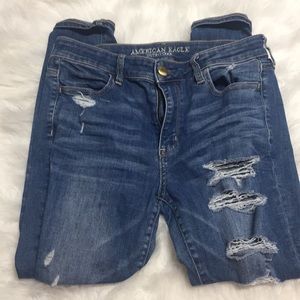 American Eagle Holy jeans